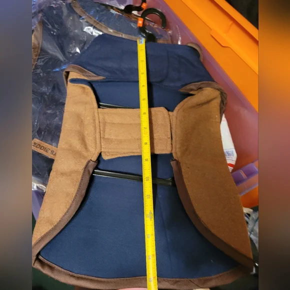 Eddie Bauer size med lined dog coat very cute - Picture 10 of 10